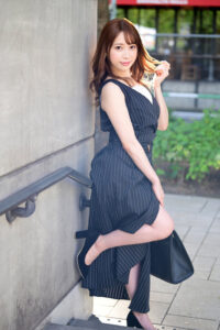 地方アイドル出身の新婚奥様アリスがホテルで魅せた知女スイッチと腰使い