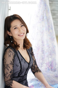 長嶋沙央梨が人妻デビュー!スレンダー体型とペニス好きが交差する初AVでエロ豹変ぶりを発揮